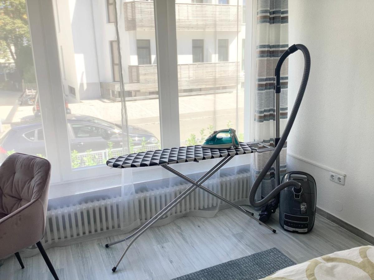 Am Bodensee- Zentrale Lage, Free Parking And Wifi, 109 M2, Privater Garten, 7 Gaeste, 2x Kingsize Boxspringbett, Familienfreundlich *