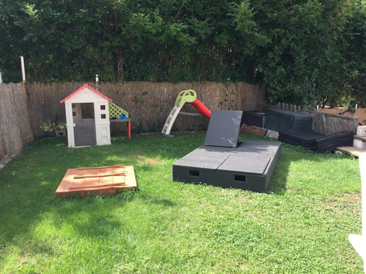 Am Bodensee- Zentrale Lage, Free Parking And Wifi, 109 M2, Privater Garten, 7 Gaeste, 2x Kingsize Boxspringbett, Familienfreundlich FDH