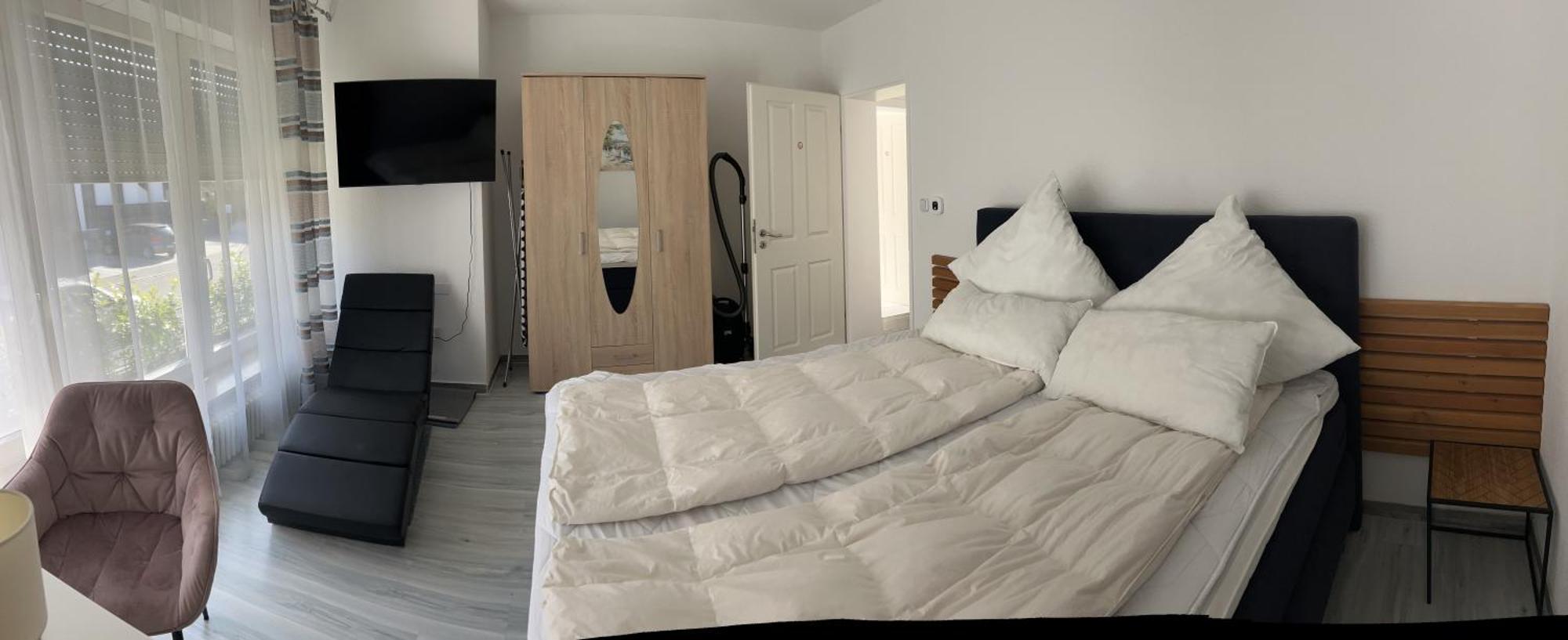 Am Bodensee- Zentrale Lage, Free Parking And Wifi, 109 M2, Privater Garten, 7 Gaeste, 2x Kingsize Boxspringbett, Familienfreundlich