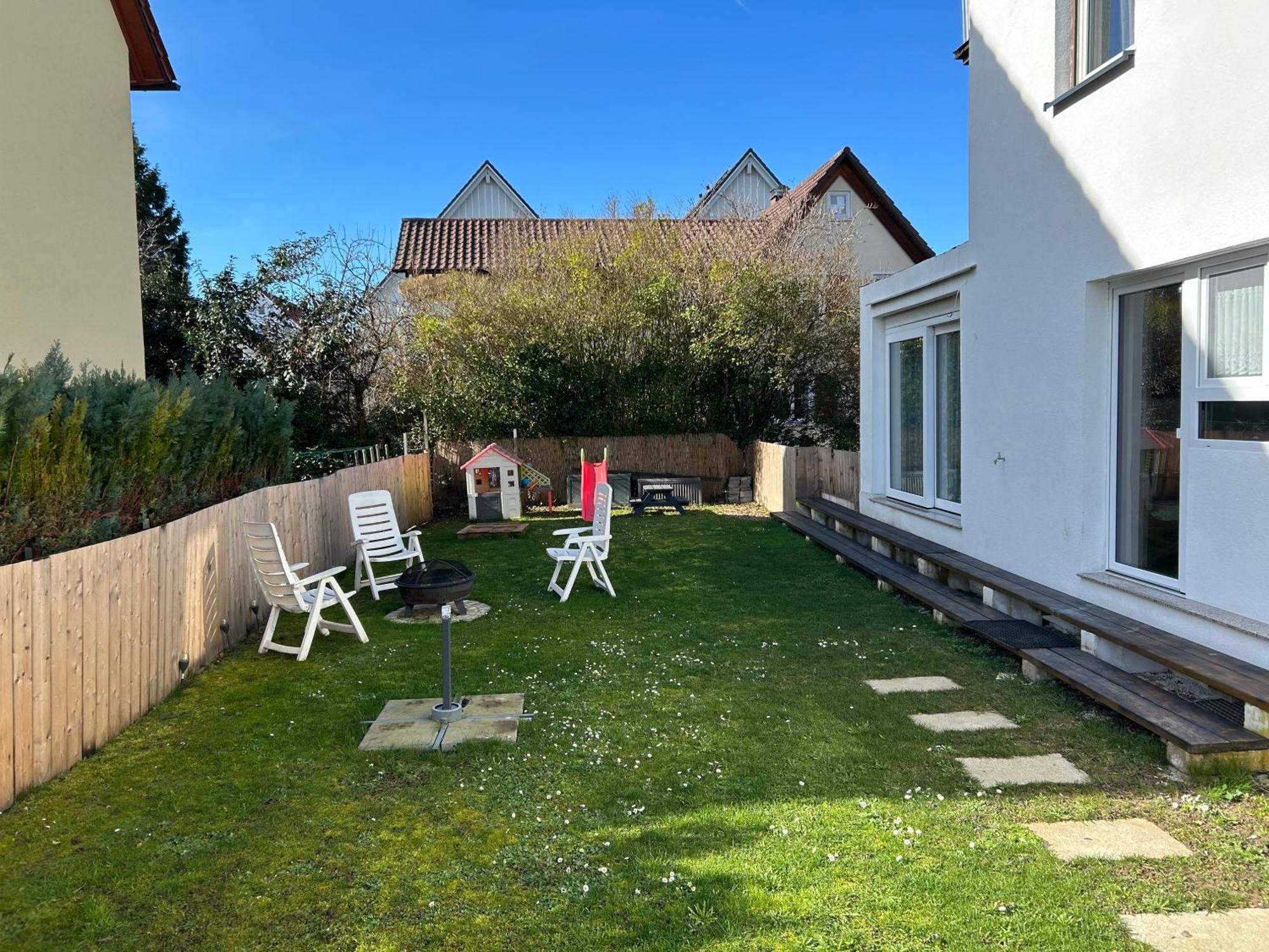 Apartment Bodensee Garten Retreat: Spacious Family With Private Garden Friedrichshafen